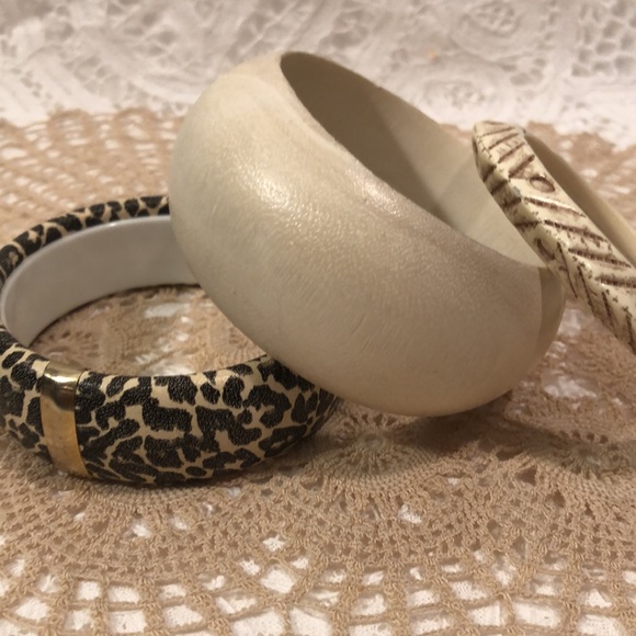 🦋Trump Home Ceramic Trinket Dish - Picture 9 of 11